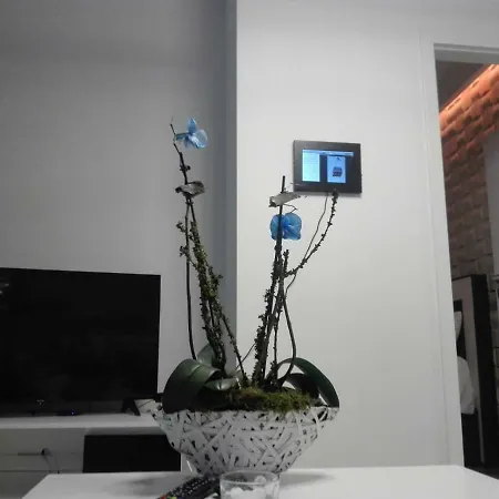 Intelliparts 아파트