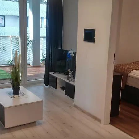 Intelliparts Апартаменты *